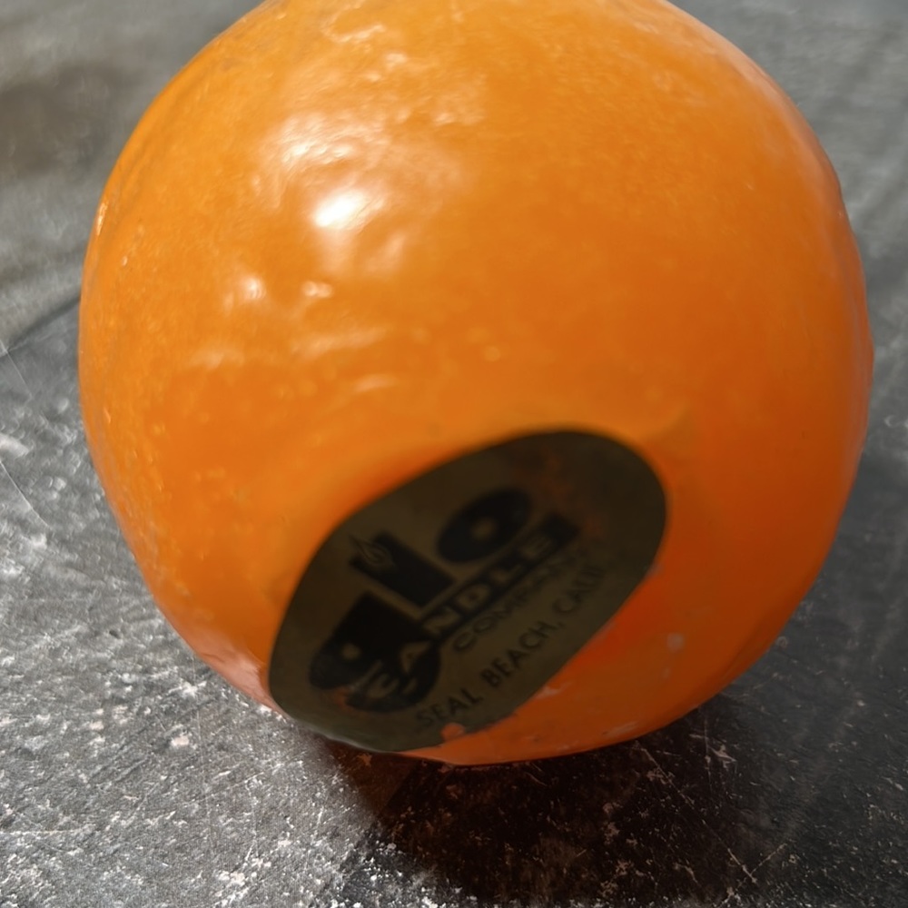 Vintage Glo Candle Company Orange Shaped Candle with Plastic Blossem - Picture 4 of 4